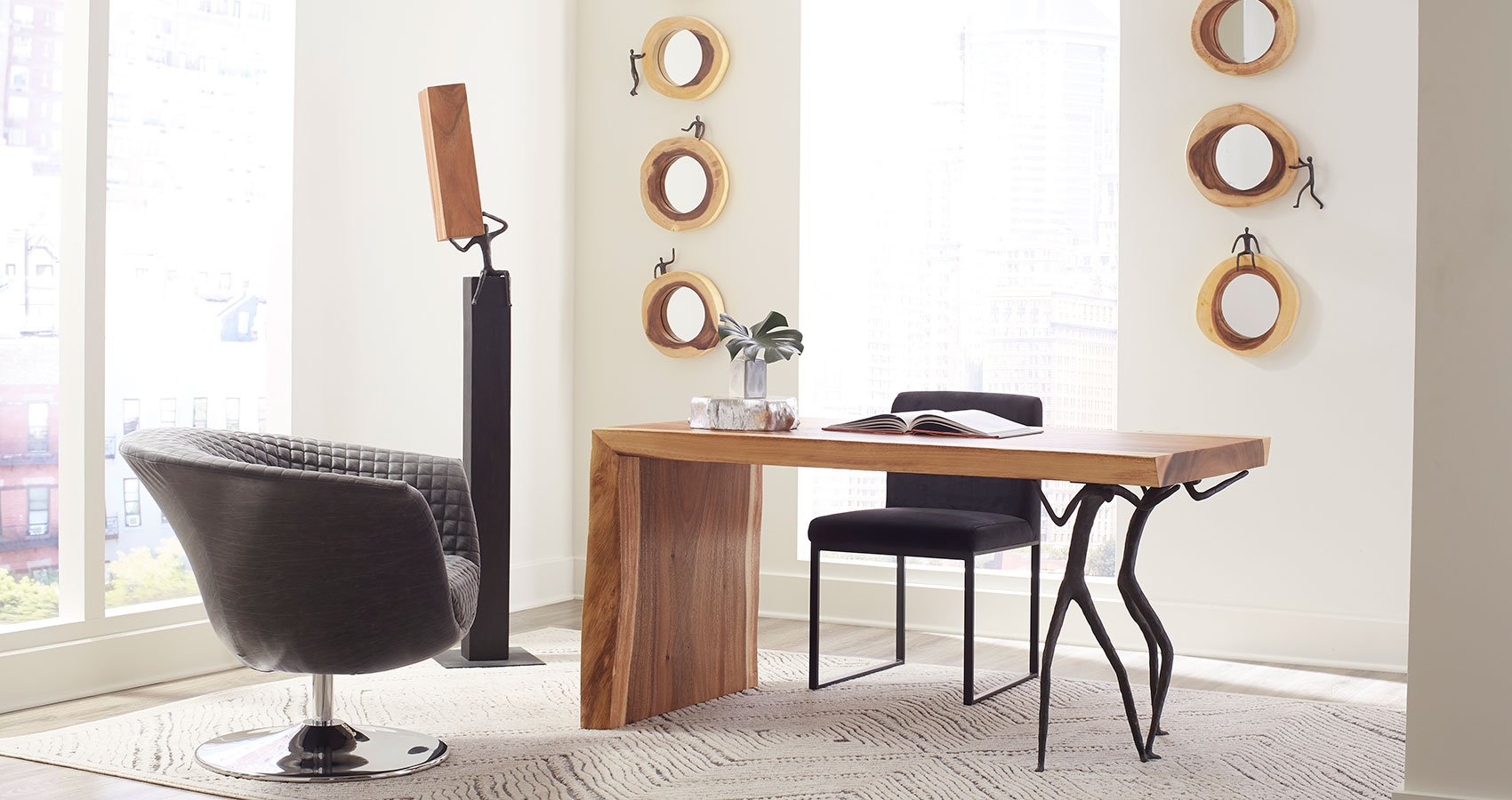 Furniture / Desks
