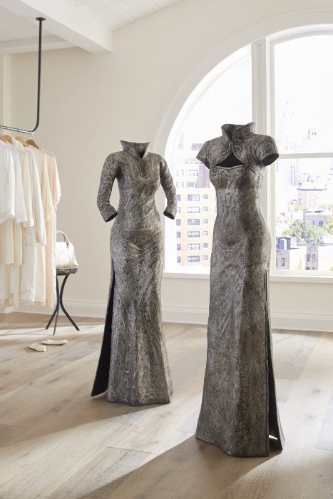 Dress Sculpture, Short Sleeves Black/Silver, Aluminum